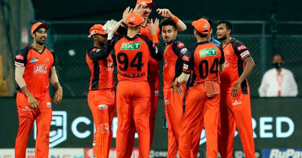 IPL 2023: भारतीय टीम से ड्रॉप होने के बाद भी यह खिलाड़ी नहीं सुधरा, लगातार खराब प्रदर्शन के बाद अब IPL करियर भी हो सकता है समाप्त